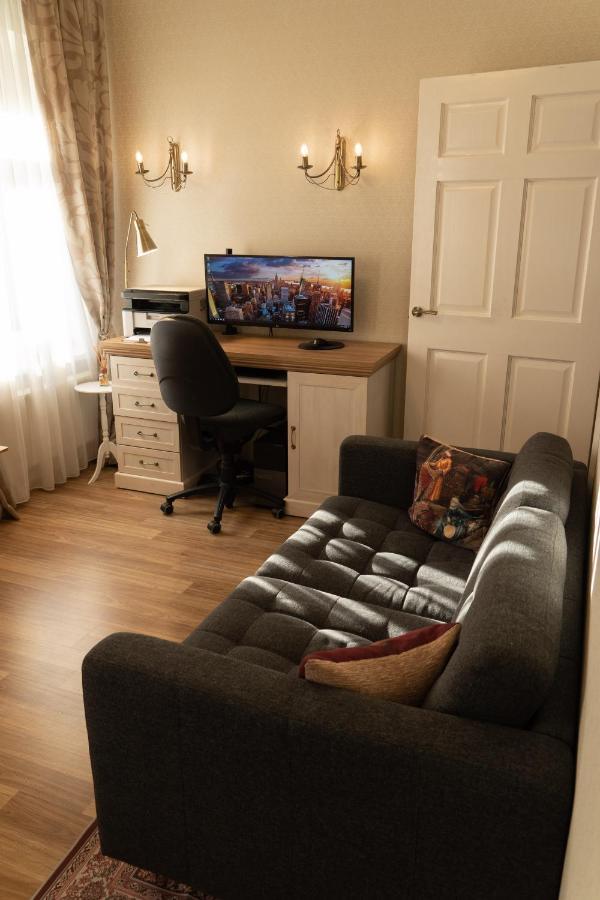 Appartement Elegant In Historical Centre & Free Locked Parking