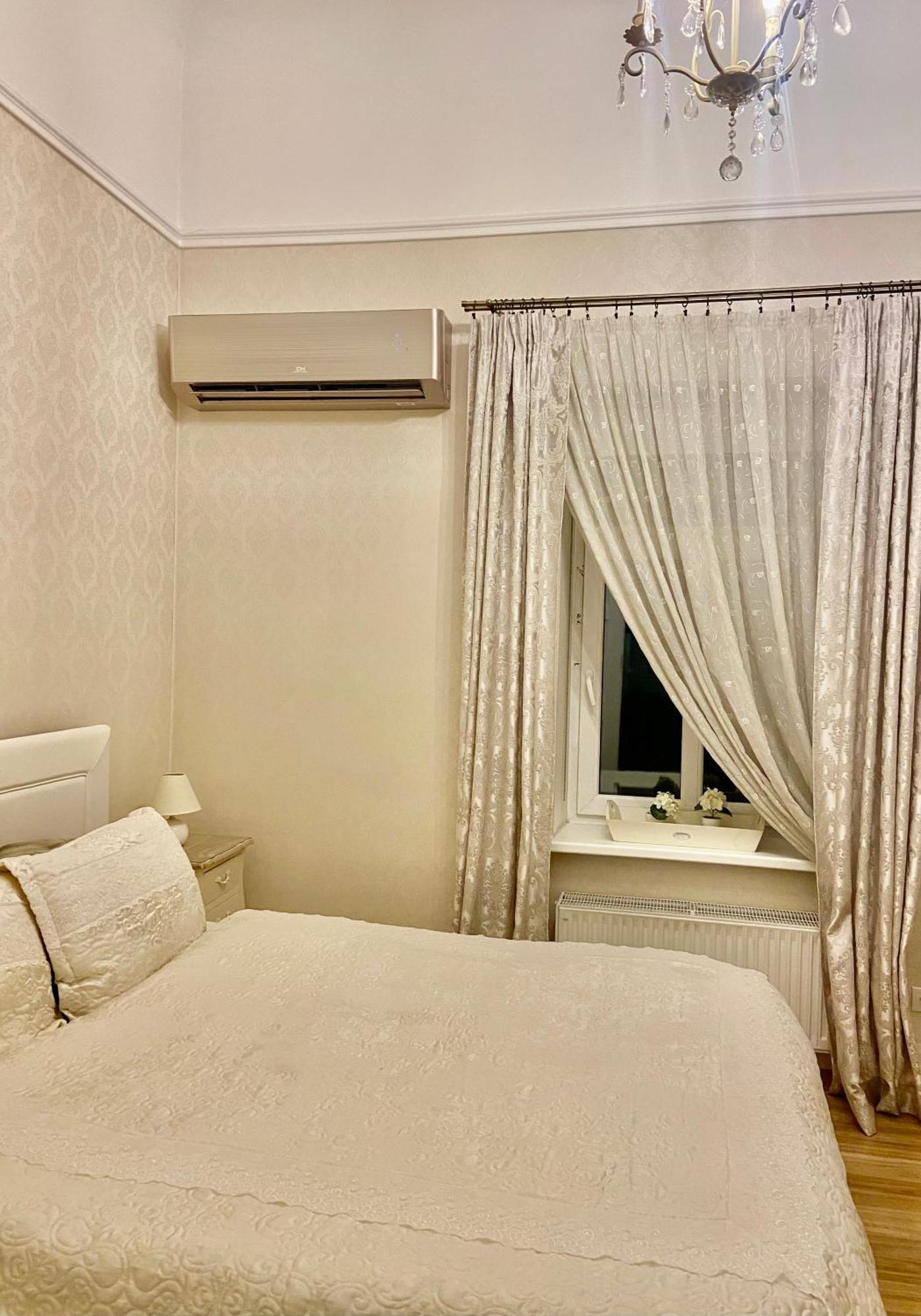 Elegant In Historical Centre & Free Locked Parking Appartement